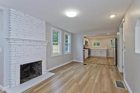 276 Parkerview St, Springfield, MA 01129 photo 11