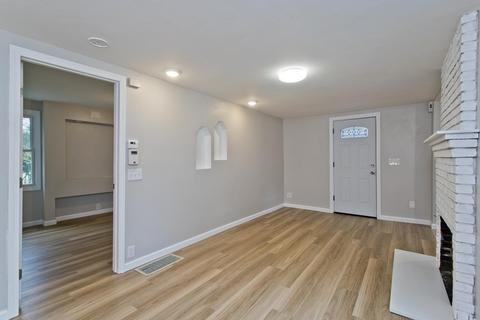 276 Parkerview St, Springfield, MA 01129 photo 18