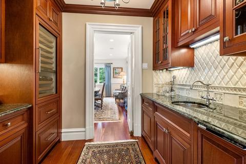 14 Monadnock Rd, Wellesley, MA 02481 photo 11