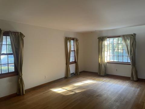 748 Grayson Dr, Springfield, MA 01119 photo 8