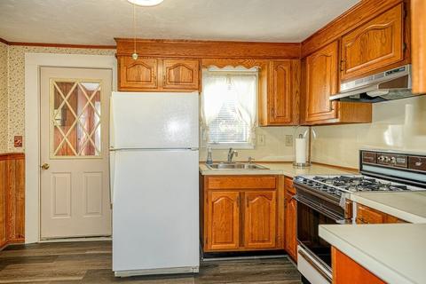 3 Forest St, Maynard, MA 01754 photo 9