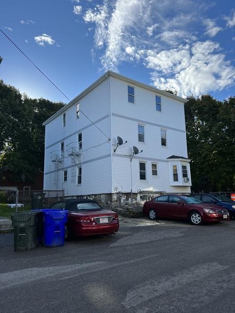 234 Tripp St, Fall River, MA 02724 photo 3