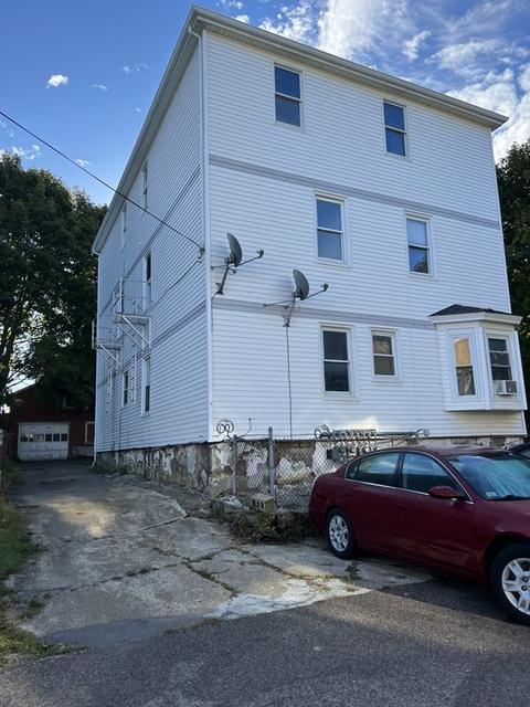 234 Tripp St, Fall River, MA 02724 photo 2