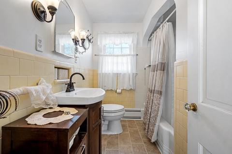 9 Ash St, Webster, MA 01570 photo 17