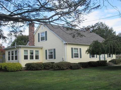 9 Ash St, Webster, MA 01570 photo 2