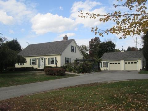 9 Ash St, Webster, MA 01570 photo 1