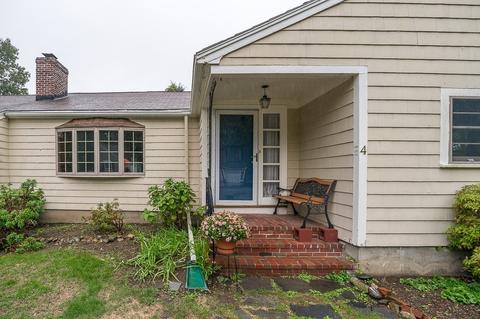 4 Cedarview Rd, Ipswich, MA 01938 photo 2