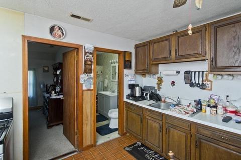 396 Main St, Springfield, MA 01151 photo 20