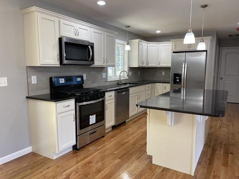 35 Boyer St, Springfield, MA 01109 photo 4
