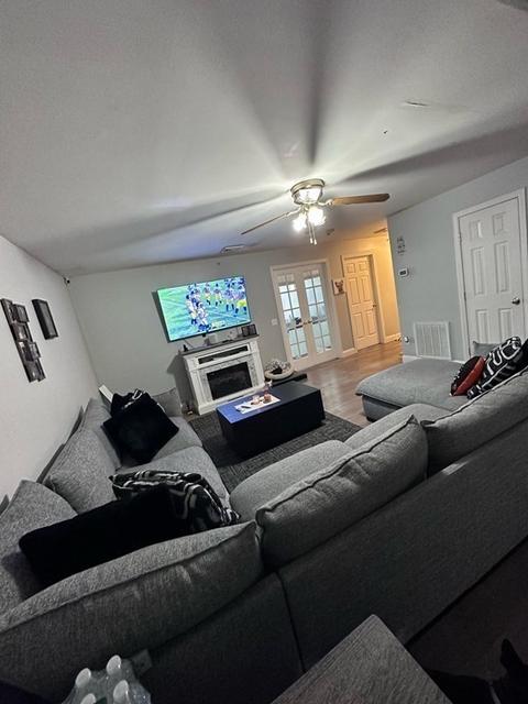 1556 N Main St #8, Fall River, MA 02720 photo 4