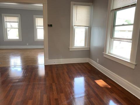 62 Malden St, Springfield, MA 01108 photo 5