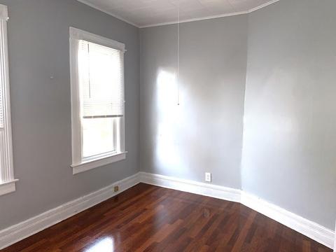 62 Malden St, Springfield, MA 01108 photo 8