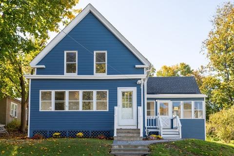 85 Summit St, Clinton, MA 01510 photo 2
