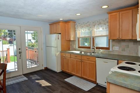 14 Crane St, Danvers, MA 01923 photo 15