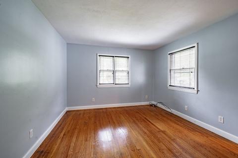 35 Wendover Rd, Springfield, MA 01118 photo 8