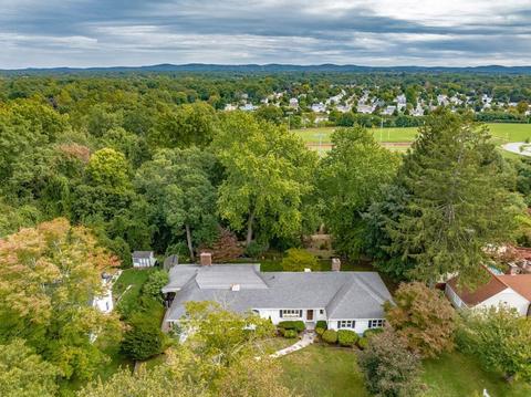 35 Wendover Rd, Springfield, MA 01118 photo 40