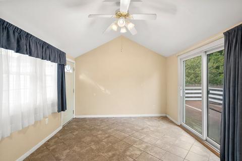 22 Chipman Rd, Beverly, MA 01915 photo 10