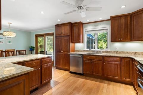 10 Morningside Dr, Beverly, MA 01915 photo 8