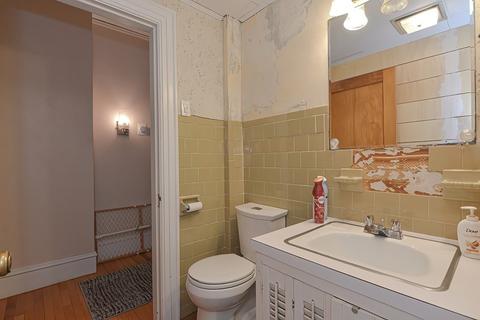 28 Bigelow St, Fall River, MA 02720 photo 20