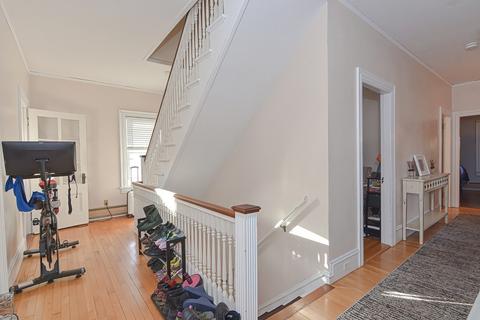 28 Bigelow St, Fall River, MA 02720 photo 6