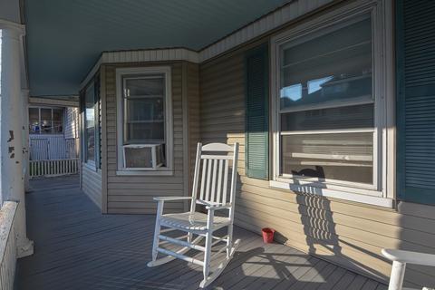 28 Bigelow St, Fall River, MA 02720 photo 4