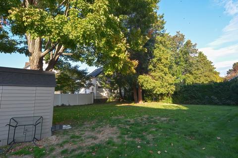 28 Bigelow St, Fall River, MA 02720 photo 33