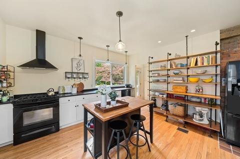 83 Cypress St, Brookline, MA 02445 photo 12
