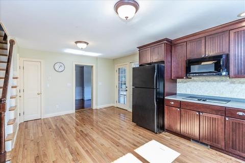 9 Chestnut St, Danvers, MA 01923 photo 13