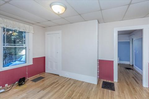 9 Chestnut St, Danvers, MA 01923 photo 7