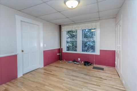 9 Chestnut St, Danvers, MA 01923 photo 8