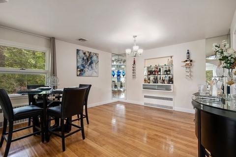 520 E Central St, Franklin, MA 02038 photo 6