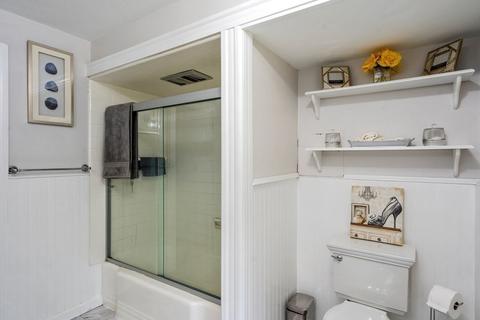 520 E Central St, Franklin, MA 02038 photo 17
