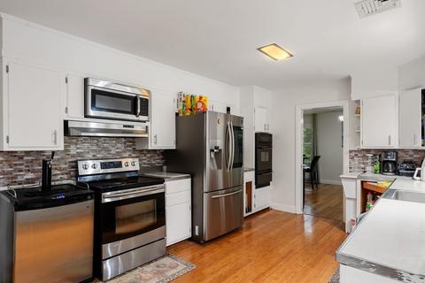 520 E Central St, Franklin, MA 02038 photo 8