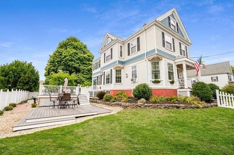 15 Perry St, Danvers, MA 01923 photo 1