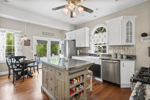 15 Perry St, Danvers, MA 01923 photo 24