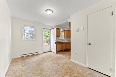 264-266 King St, Springfield, MA 01109 photo 11