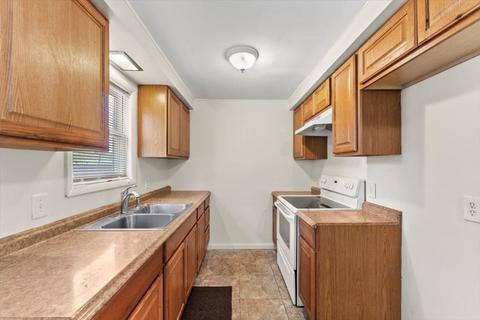 264-266 King St, Springfield, MA 01109 photo 15