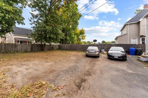 264-266 King St, Springfield, MA 01109 photo 5