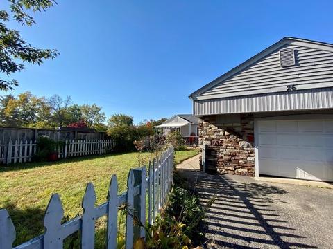 26 Sampson, Chicopee, MA 01020 photo 2