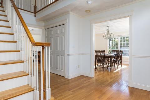 14 Valley St, Dunstable, MA 01827 photo 5
