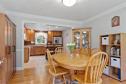5 Stuart Rd, Sterling, MA 01564 photo 9