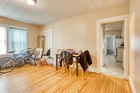 58 Johnson St, Springfield, MA 01108 photo 12
