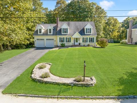 26 Christopher Dr, Attleboro, MA 02703 photo 1