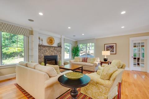 98 Riverbend Ln, Needham, MA 02492 photo 9