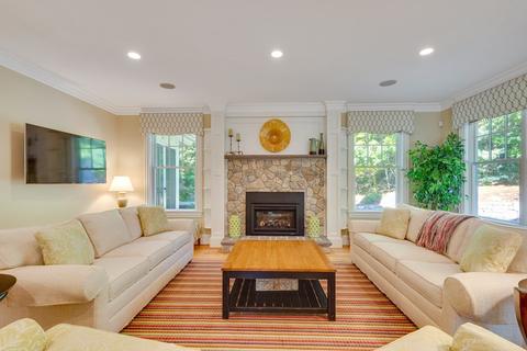 98 Riverbend Ln, Needham, MA 02492 photo 8