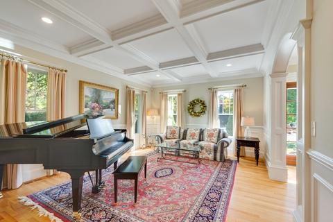 98 Riverbend Ln, Needham, MA 02492 photo 5
