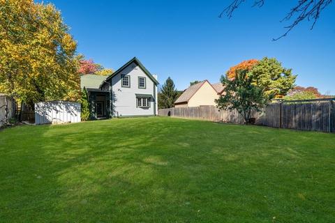 3 Maple St, Sutton, MA 01590 photo 2