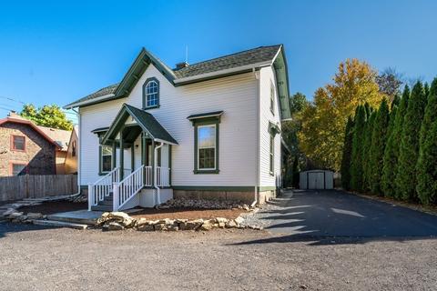 3 Maple St, Sutton, MA 01590 photo 1