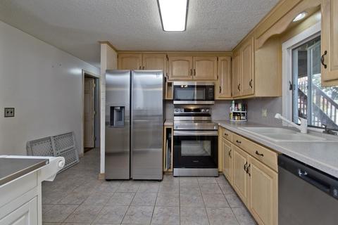 126 Mountainview St, Chicopee, MA 01020 photo 16