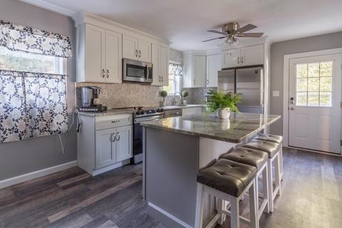 13 Darling Ln, Sutton, MA 01590 photo 5